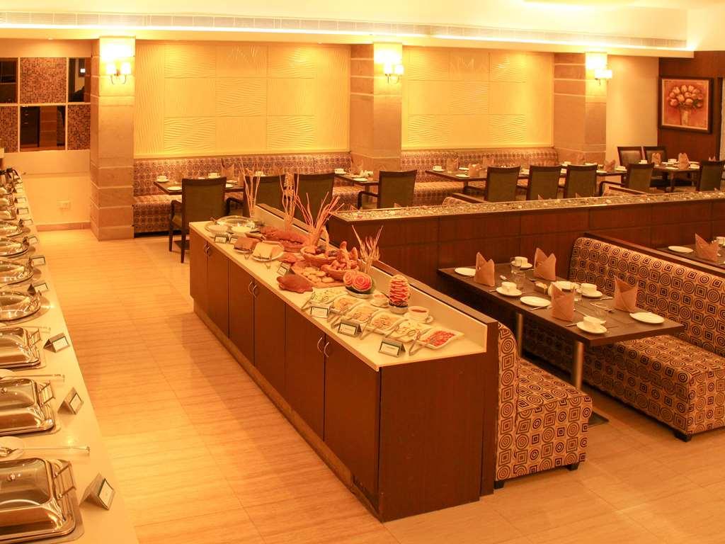 Quality Inn Viha Kumbakonam Restaurant foto